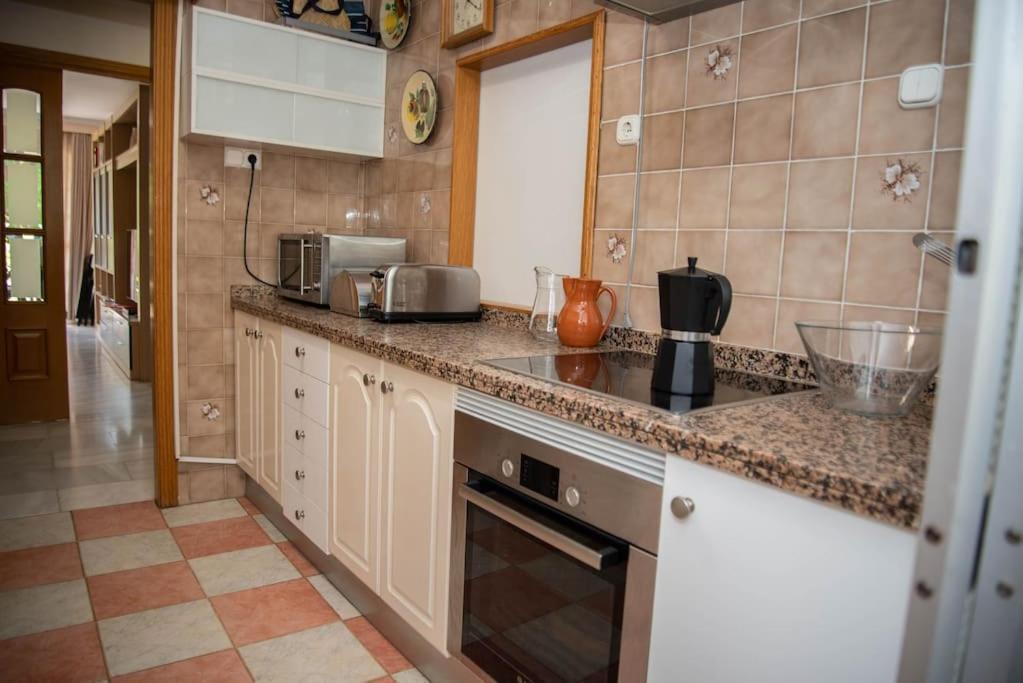 Piso Con Jardin Appartement Málaga Buitenkant foto